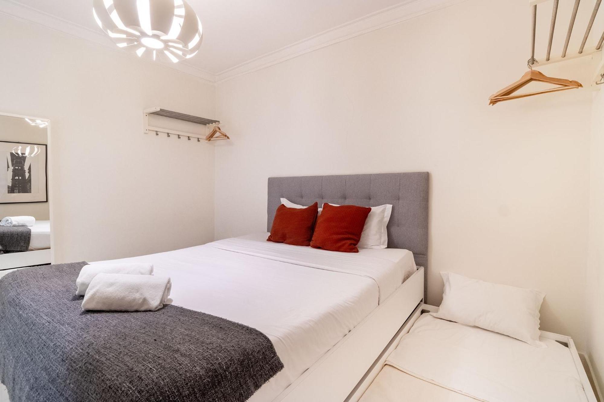 Diario De Noticias By Central Hill Apartments Apartment Lissabon